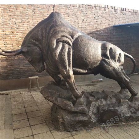 带底座铜牛摆件 户外园林广场景观装饰雕塑艺术品 鑫宏铜雕 定做