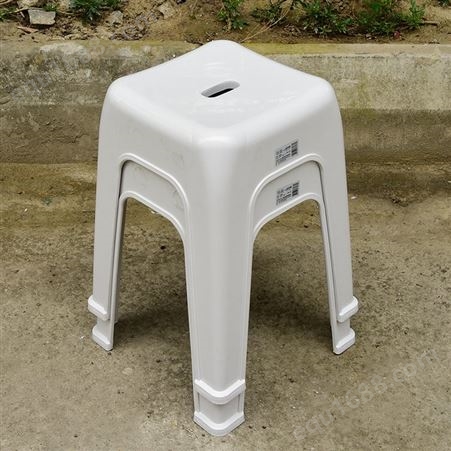 茶花凳子塑料弧形凳家用凳子成人餐桌椅方凳加固板凳纯色弧行凳子