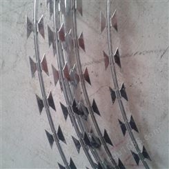 凯南金属刀片刺绳焊接网平铺式刀片刺绳专业生产