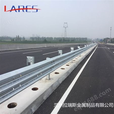 迪庆高速公路波形护栏公路护栏板 专业生产护栏厂家 规格齐全